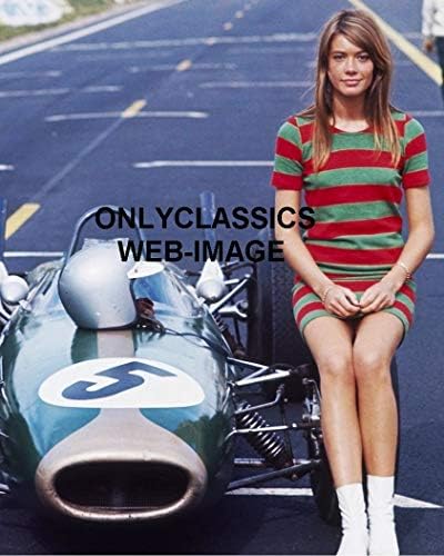 OnlyClassics 1966 Szexi Lány Francoise Hardy Mod Ruha Grand Prix Film 8x10 Fotó Auto Racing