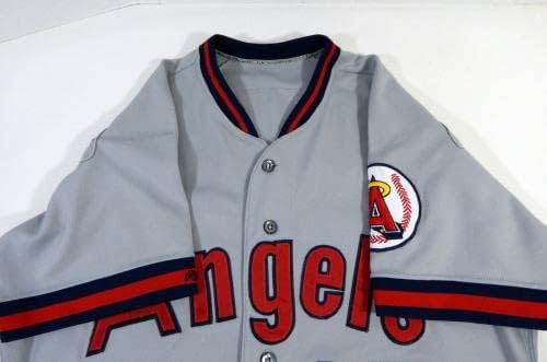 1991-ben a Kaliforniai Angyalok Dick Schofield 17 Játékban Használt Szürke Jersey 44 DP14422 - Játék Használt MLB Mezek